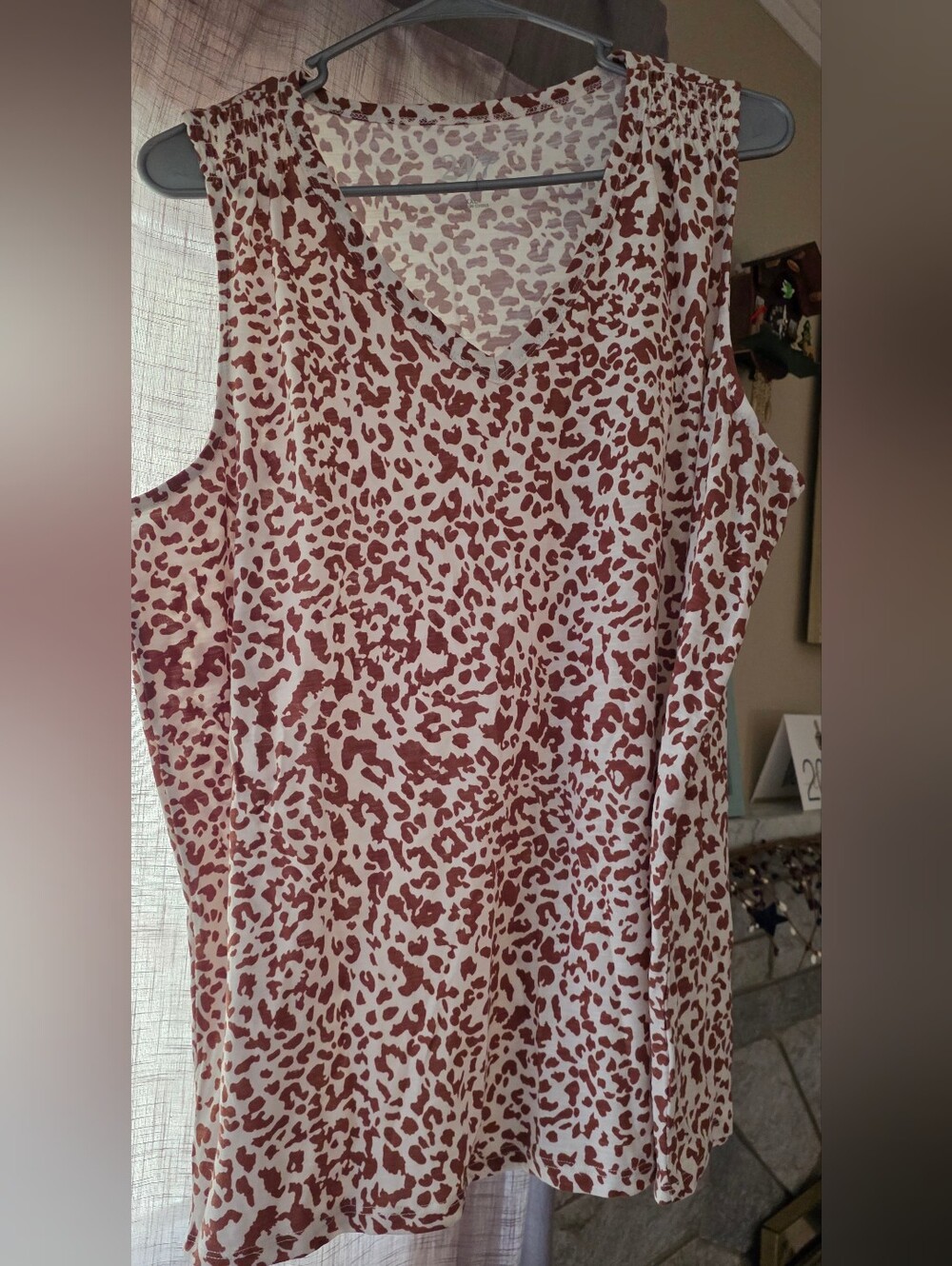 Maurices Womens Sleeveless V-Neck Animal Print Tank Top - Rust/White
